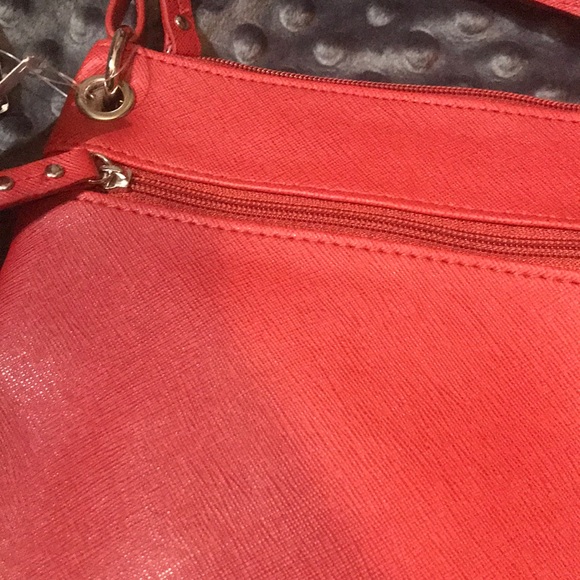 Vintage but NWT Nicole Miller pocketbook red B1 - Picture 3 of 5